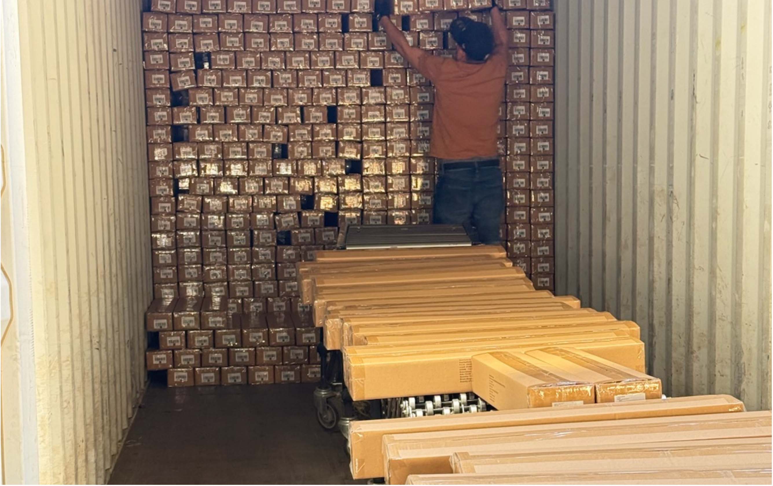 container transload and deconsolidation